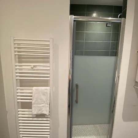 Cosy 48m Centre Et Gare A Pied Proche Musee D Art Moderne Wifi 4 Personnes דירה שטרסבורג