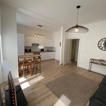 Cosy 48m Centre Et Gare A Pied Proche Musee D Art Moderne Wifi 4 Personnes Страсбург