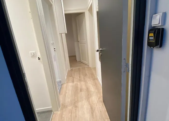 Cosy 48m Centre Et Gare A Pied Proche Musee D Art Moderne Wifi 4 Personnes * Страсбург