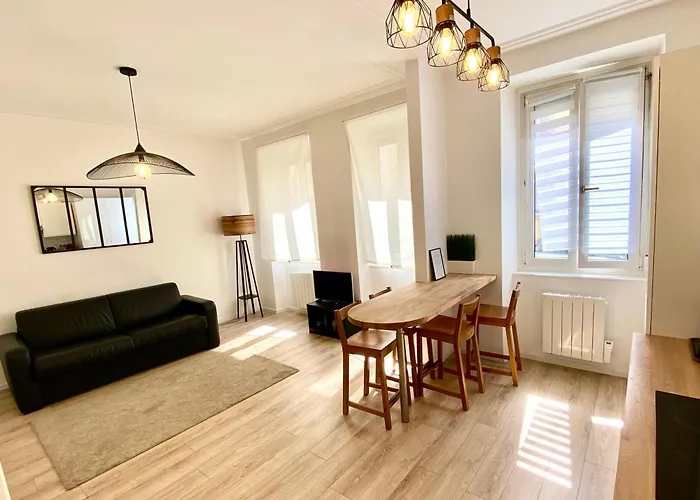 Cosy 48m Centre Et Gare A Pied Proche Musee D Art Moderne Wifi 4 Personnes * Страсбург
